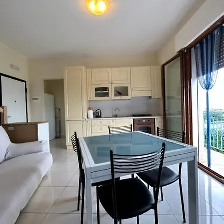 Farmont Elisabetta Seafront House Daire